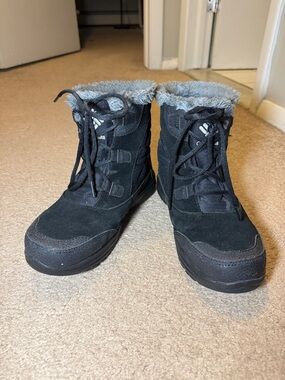Columbia Black and Gray Women's Insulated Slip-On